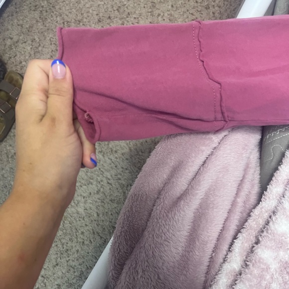 Eagle, Medium, Pink - Picture 3 of 6